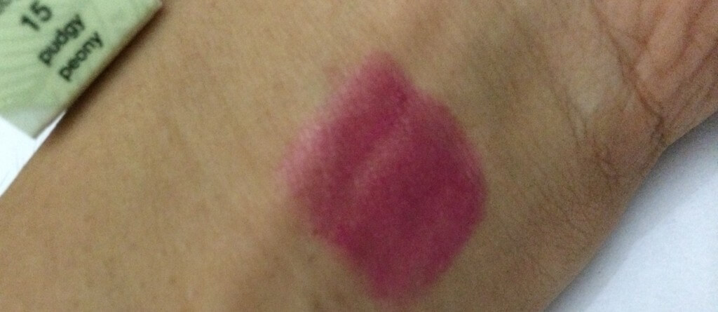 Swatch Of Clinique Chubby Stick Moisturizing Lip Color Balm – Pudgy Peony