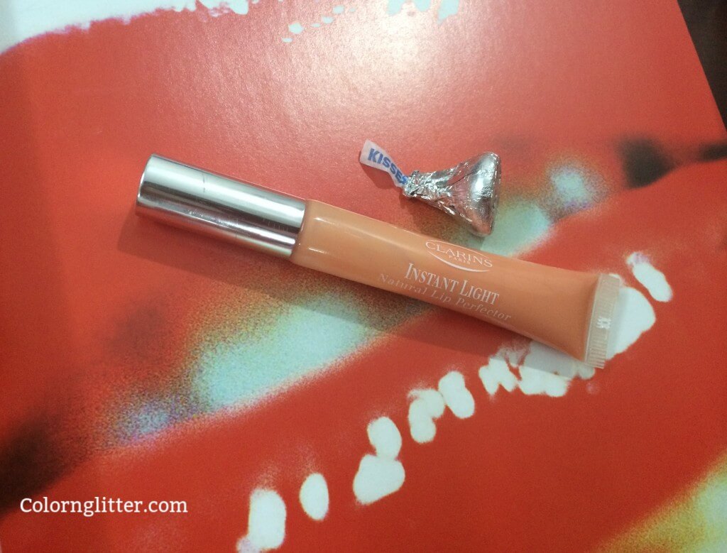 Clarins Instant Light Natural Lip Perfector – 02 Apricot Shimmer