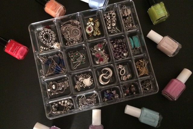 Organising my nail polishes and jewelry